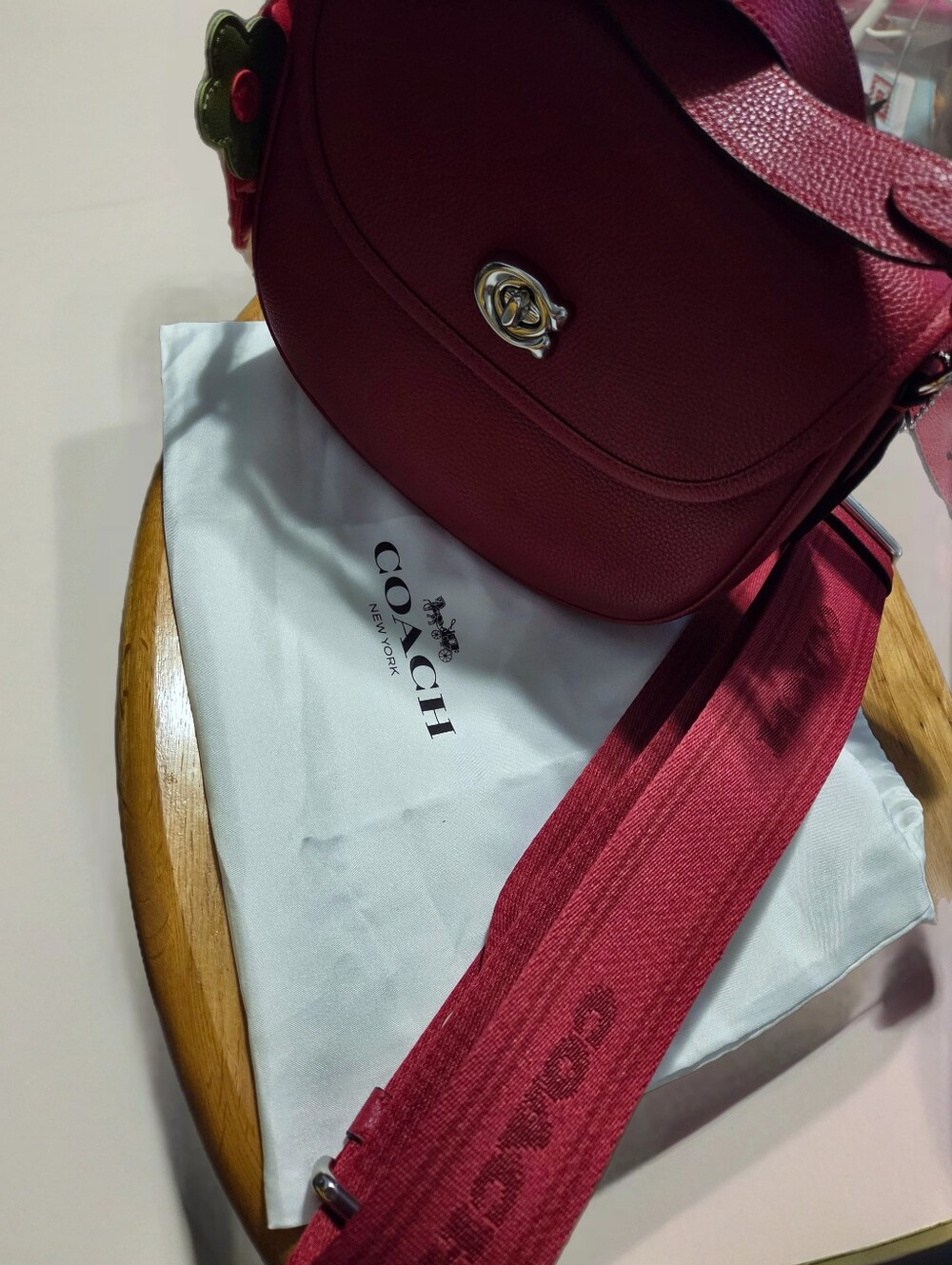 Coach Red Pebbled Leather Willow Saddlebag - Picture 3 of 10